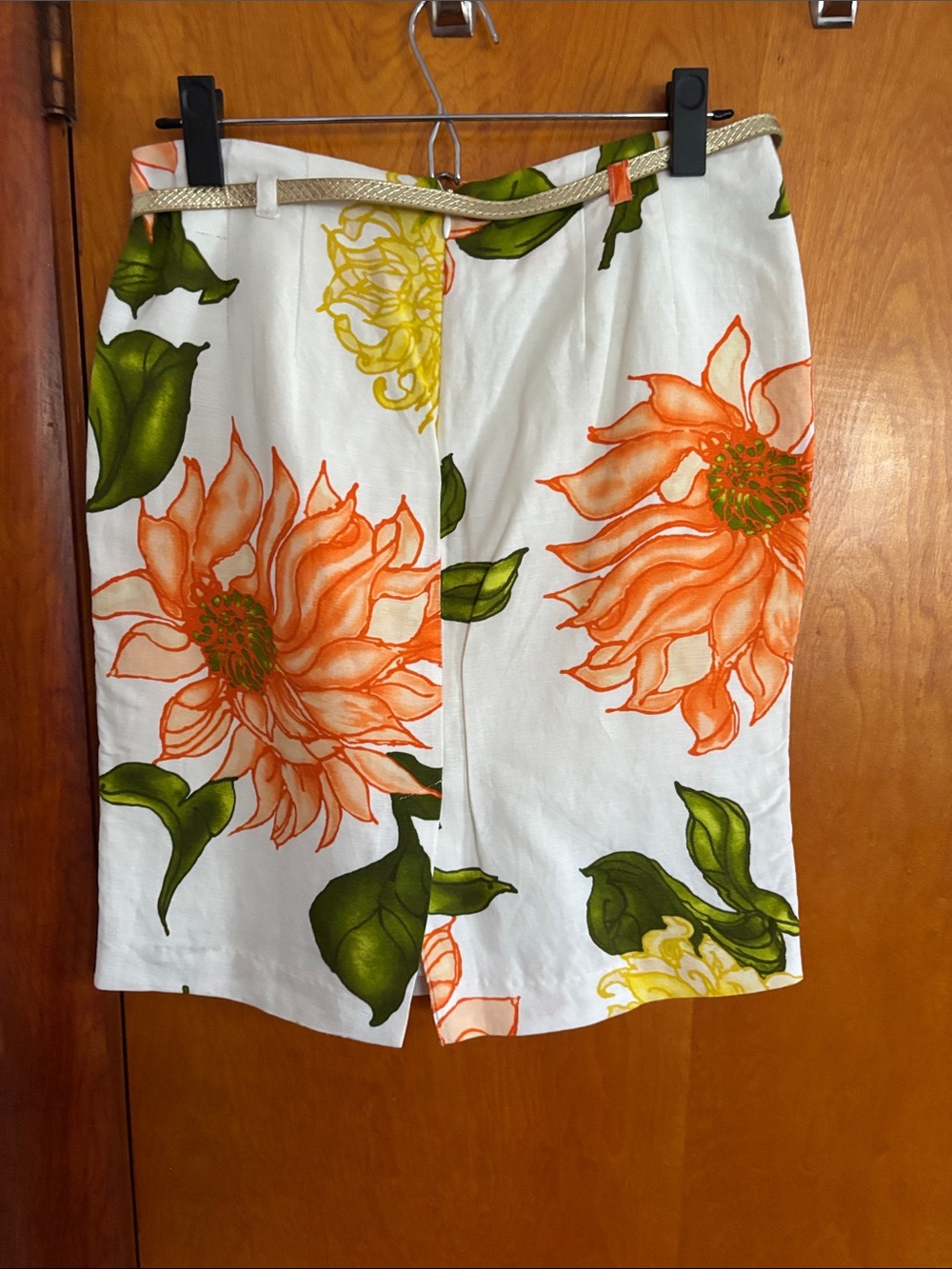 Orange Anne Klein Sleeveless Draped Top with Premise cream Floral belted skirt - Picture 4 of 9